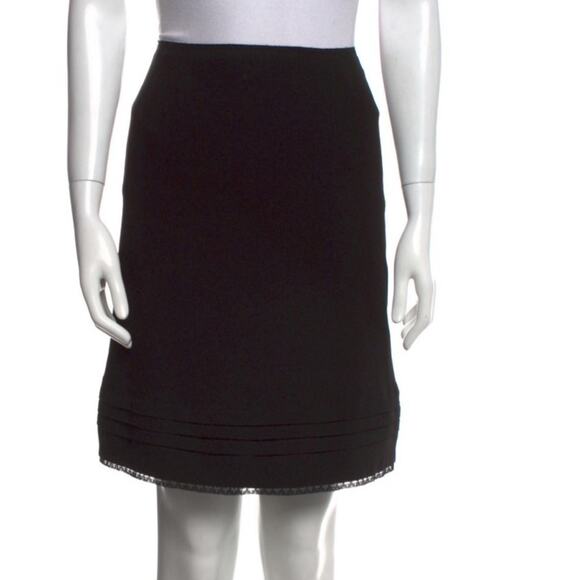 Prada Black A-Line Skirt – IT 38 – US 2 - Elegant & Timeless - Picture 1 of 7